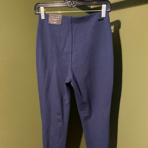 🌟 Seam Front High Waist Ponte Knit Leggings 🌟 - Picture 4 of 9